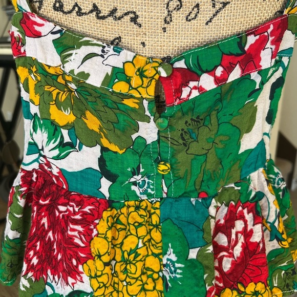 NATURAL LIFE Colorful Floral Tank Top - Picture 7 of 9